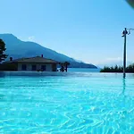 Hotel Domaso דומאסו