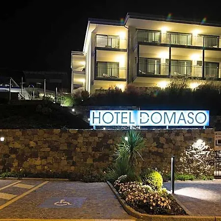 Hotel Domaso 호텔 도마소