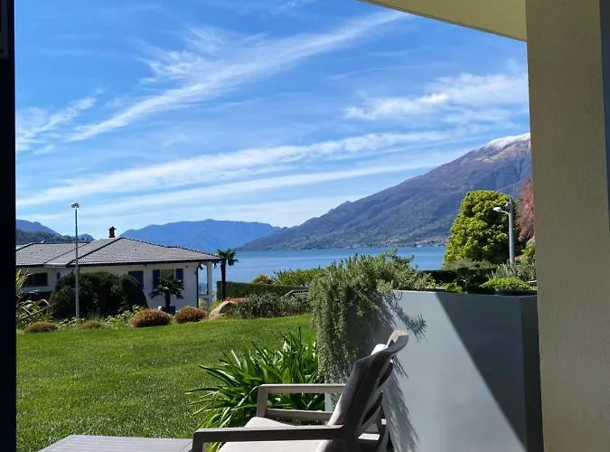 Hotel Domaso מלון 3*